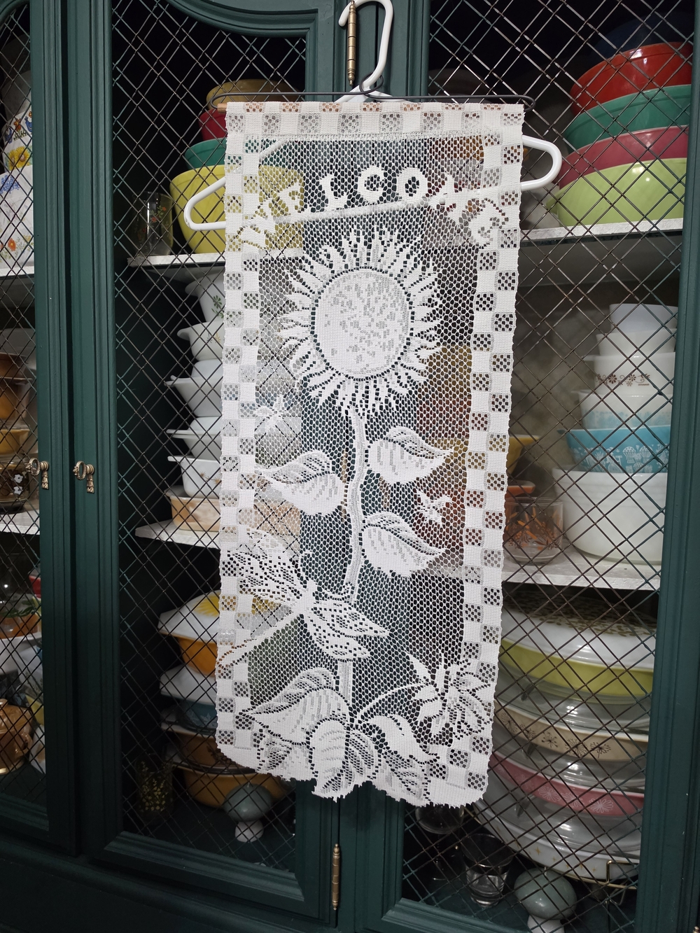Decorative White Sunflower Crochet Kitchen Panel - Welcome Accent